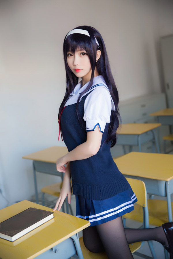 《路人女主的养成方法》霞之丘诗羽 学姐黑丝制服cos 《路人女主的养成方法》霞之丘诗羽 学姐黑丝制服cos