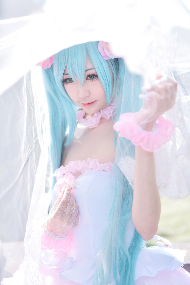 cosplay【VOCALOID】初音未来COS(初音ミク同人花嫁)