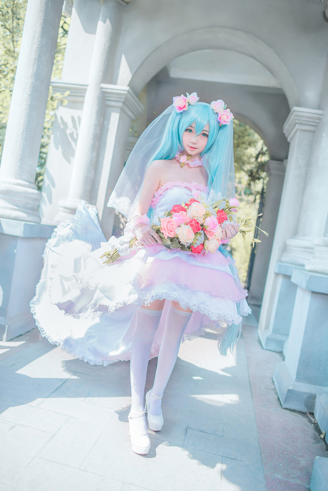 cosplay【VOCALOID】初音未来COS(初音ミク同人花嫁)