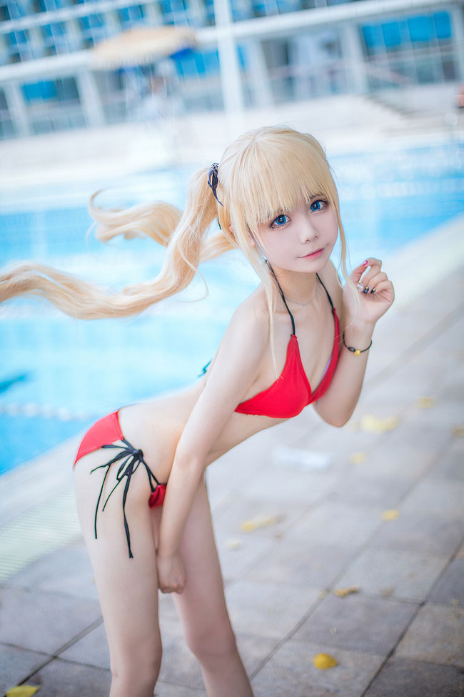 《路人女主的养成方法》 夏日泳装COS