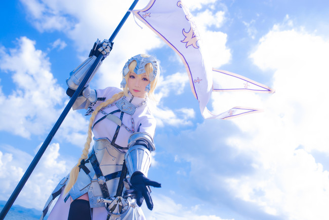 《Fate》贞德COS(贞德帅气靓丽Cosplay) 《Fate》贞德COS(贞德帅气靓丽Cosplay)