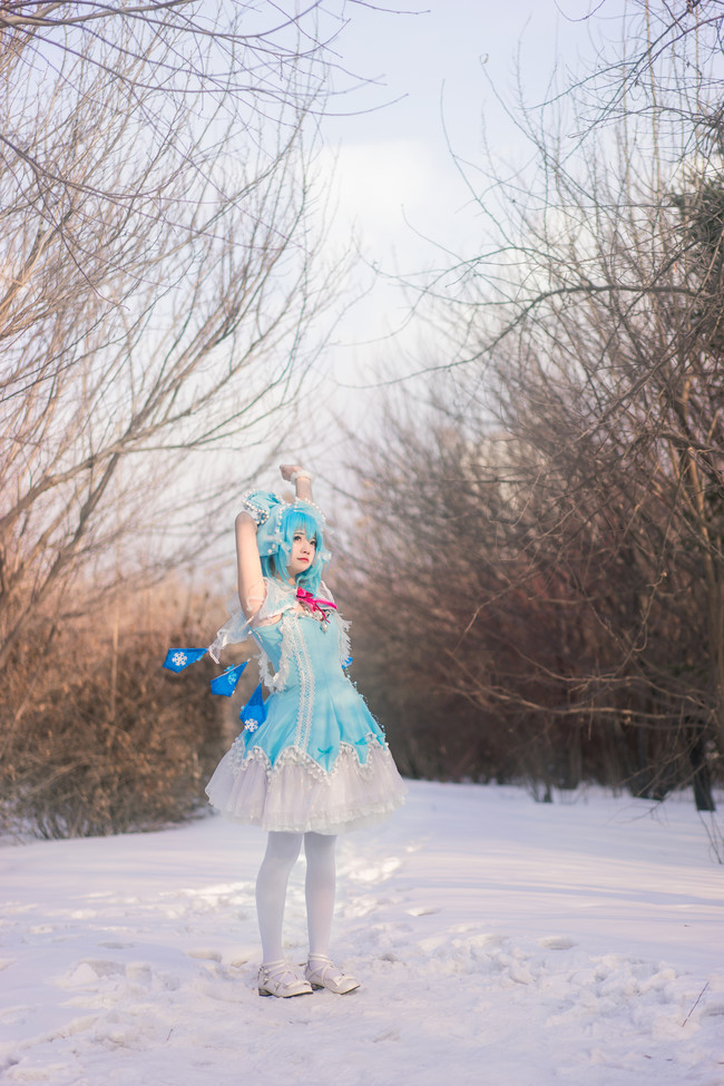 东方project琪露诺cos二设(东方琪露诺Cosplay)