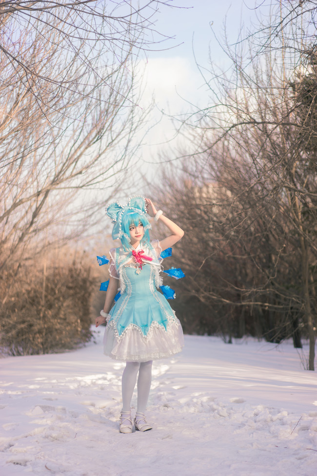 东方project琪露诺cos二设(东方琪露诺Cosplay)
