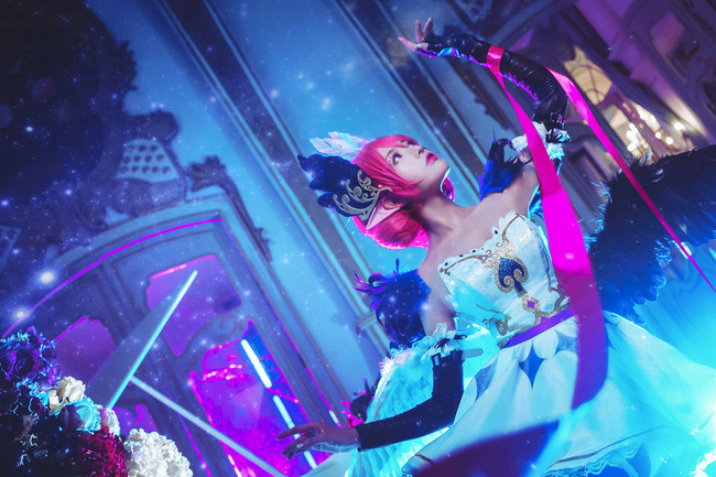 王者荣耀小乔天鹅之梦cos（王者荣耀小乔cosplay）