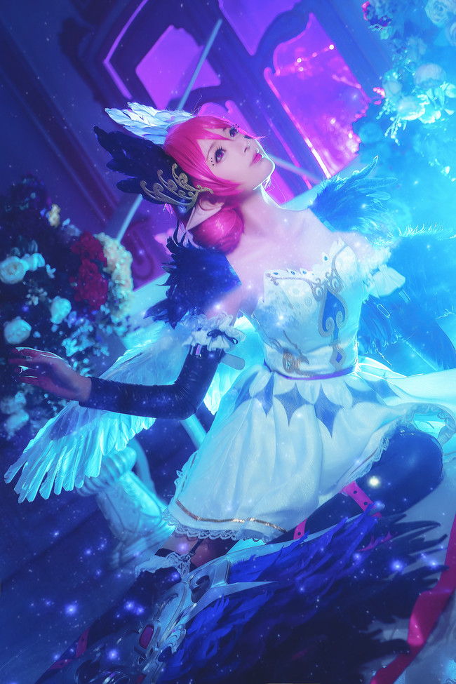 王者荣耀小乔天鹅之梦cos（王者荣耀小乔cosplay）