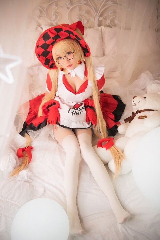 《王者荣耀》安琪拉cos (安琪拉魔法小厨娘cos)