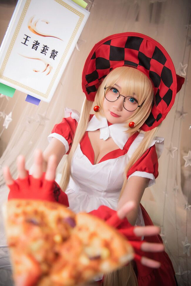 《王者荣耀》安琪拉cos (安琪拉魔法小厨娘cos) 《王者荣耀》安琪拉cos (安琪拉魔法小厨娘cos)