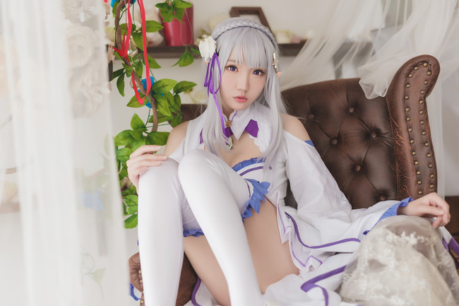 《Re:从零开始的异世界生活》爱蜜莉雅瓜希唯美cos(从零开始爱蜜莉雅cos) 《Re:从零开始的异世界生活》爱蜜莉雅瓜希唯美cos(从零开始爱蜜莉雅cos)
