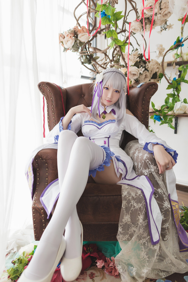 《Re:从零开始的异世界生活》爱蜜莉雅瓜希唯美cos(从零开始爱蜜莉雅cos) 《Re:从零开始的异世界生活》爱蜜莉雅瓜希唯美cos(从零开始爱蜜莉雅cos)