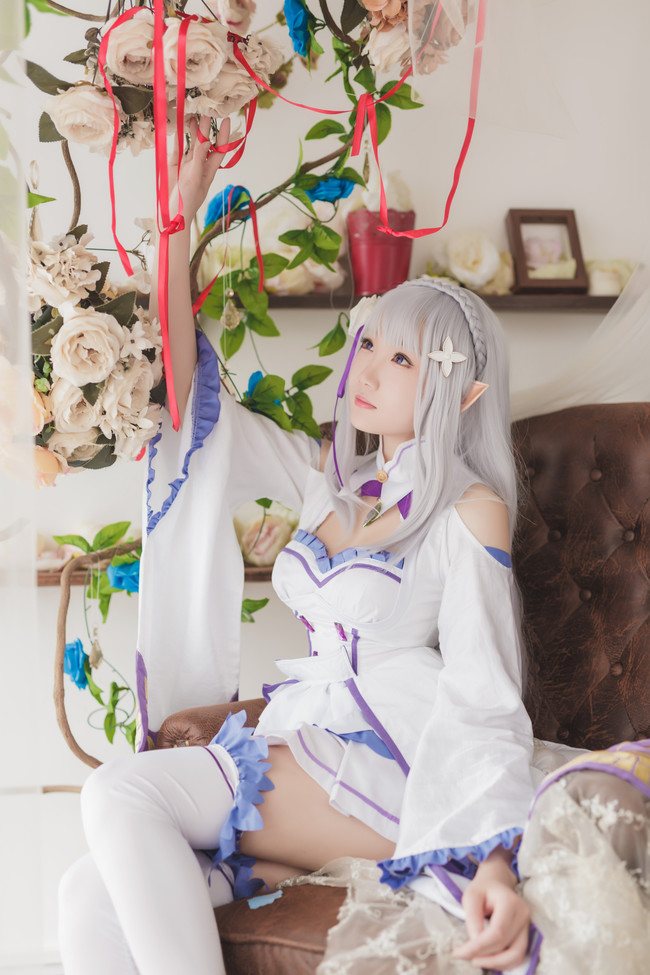 《Re:从零开始的异世界生活》爱蜜莉雅瓜希唯美cos(从零开始爱蜜莉雅cos) 《Re:从零开始的异世界生活》爱蜜莉雅瓜希唯美cos(从零开始爱蜜莉雅cos)