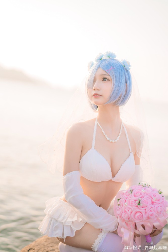 从零开始蕾姆花嫁COS(蕾姆花嫁cosplay新娘般的美腻)