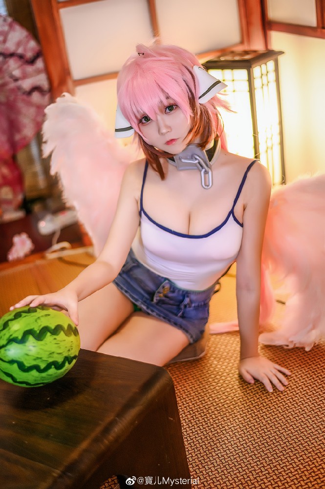 天降之物天使伊卡洛斯cos(天降之物伊卡洛斯可爱日常服cosplay)