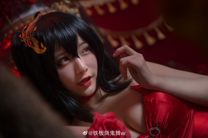 碧蓝航线大凤cos(碧蓝航线鹩礼服cosplay) 碧蓝航线大凤cos(碧蓝航线鹩礼服cosplay)