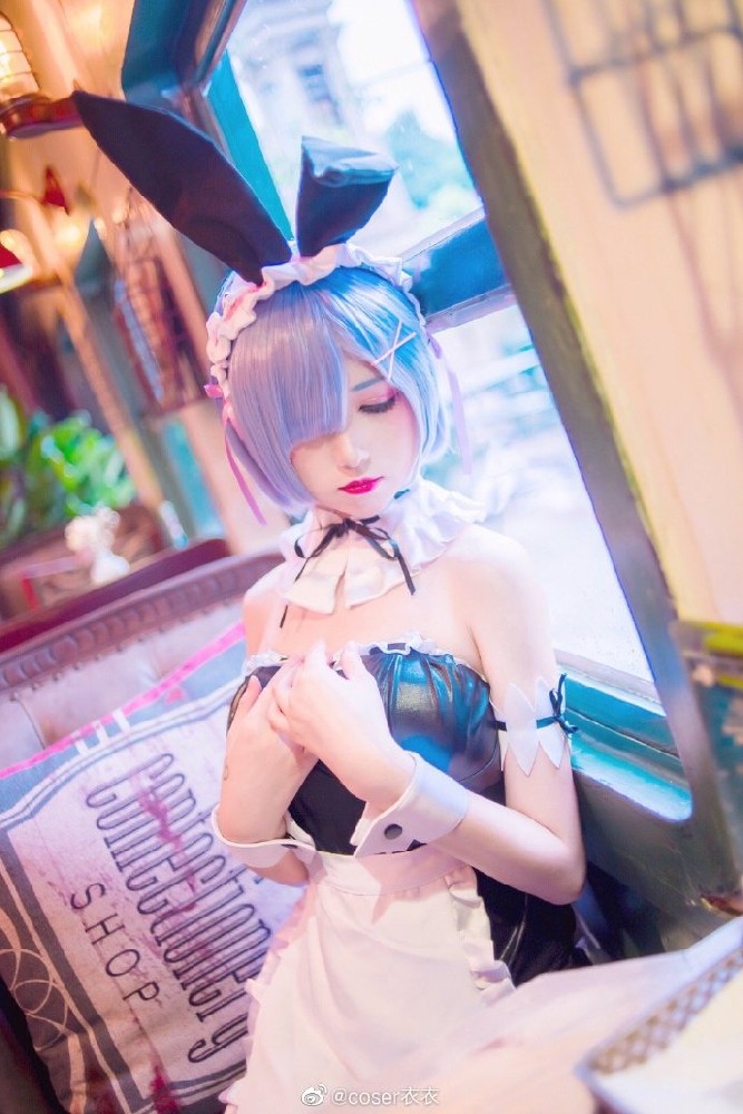 从零开始蕾姆兔女郎COS（雷姆兔女郎手办cosplay）