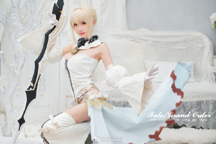 FGO尼禄·克劳狄乌斯花嫁cos(fgo尼禄Saber花嫁cosplay)