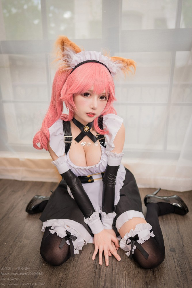 Fate/EXTRA玉藻前萌娘女仆cos(FGO玉藻前女仆cosplay)