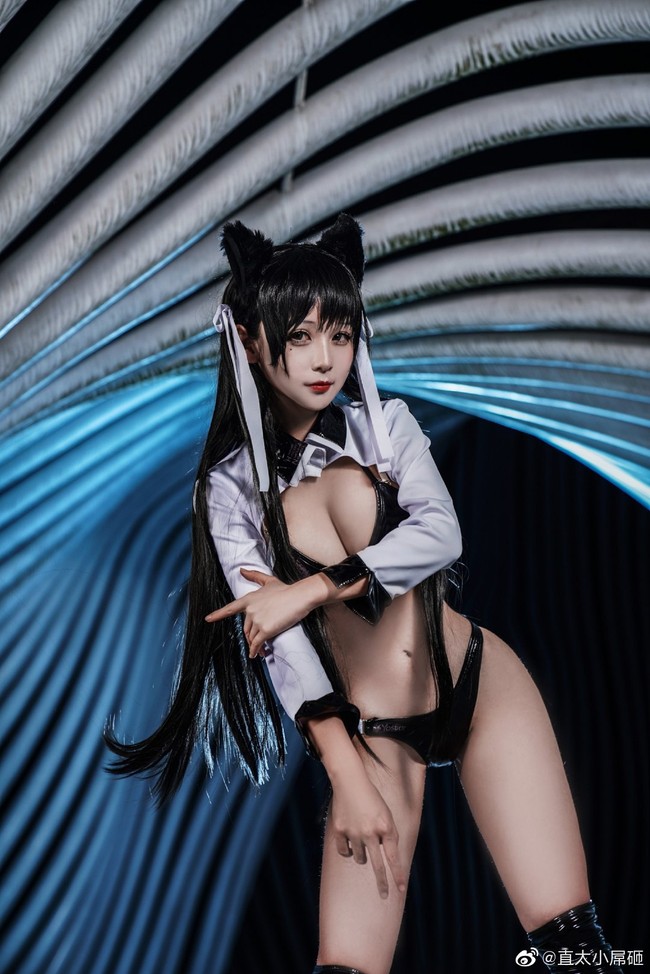 碧蓝航线爱宕赛车娘cos(碧蓝航线爱宕cosplay)cn直太
