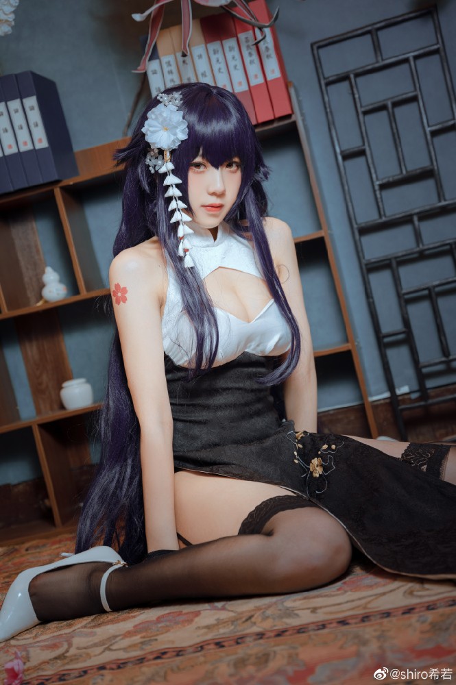 碧蓝航线旗袍吾妻cos 碧蓝航线吾妻细语春霞cosplay