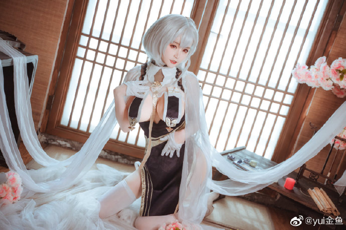 碧蓝航线天狼星旗袍cos 碧蓝航线天狼星旗袍皮肤cosplay