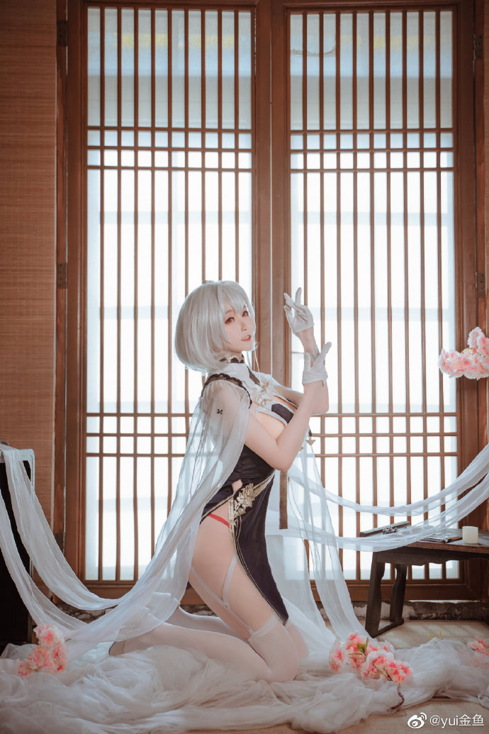 碧蓝航线天狼星旗袍cos 碧蓝航线天狼星旗袍皮肤cosplay