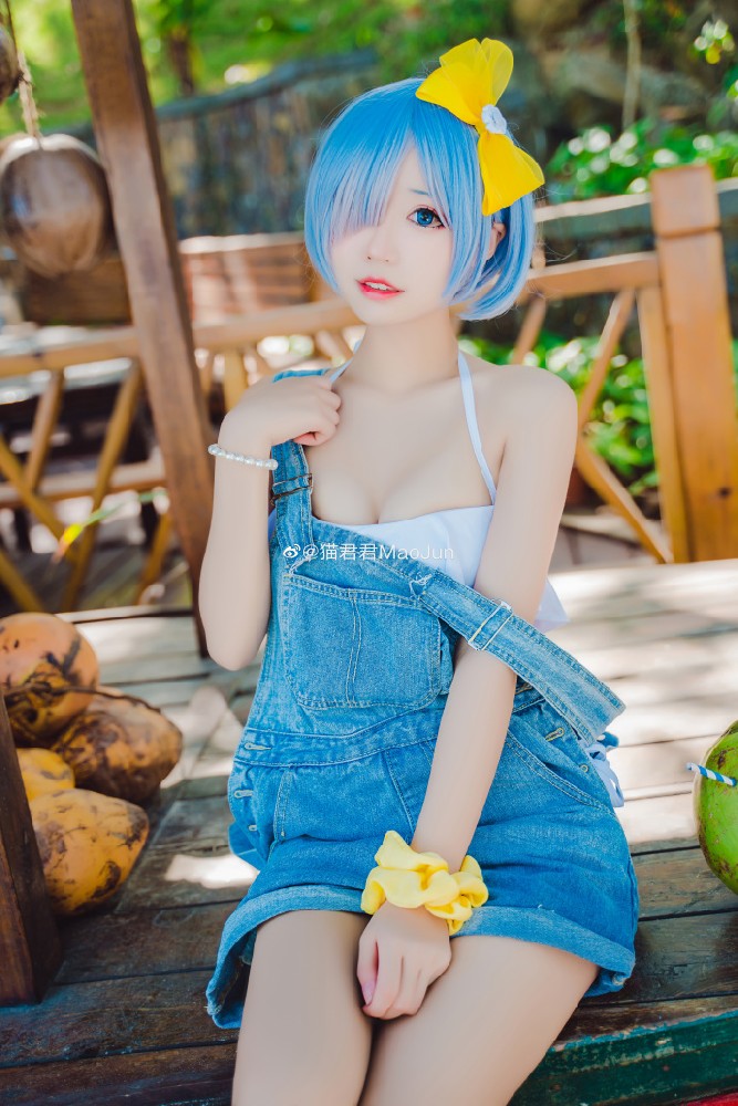 从零开始蕾姆手办cosplay 蕾姆手办背带裤泳装cos