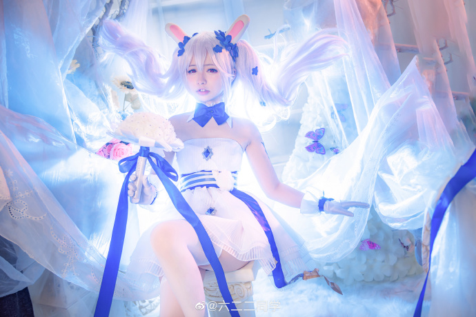 碧蓝航线拉菲花嫁cosplay 碧蓝航线拉菲白兔与誓约cos