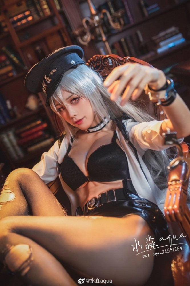 碧蓝航线甘古特换装cosplay 碧蓝航线甘古特坚定的执行者cos