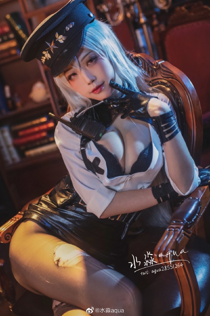 碧蓝航线甘古特换装cosplay 碧蓝航线甘古特坚定的执行者cos