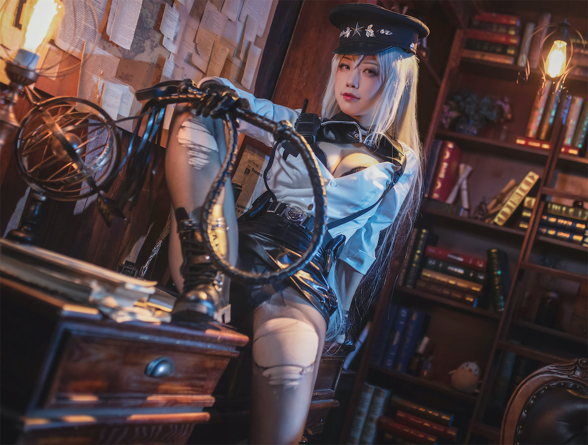 碧蓝航线甘古特换装cosplay 碧蓝航线甘古特坚定的执行者cos