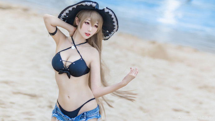 碧蓝航线让巴尔cosplay 碧蓝航线让巴尔泳装cos
