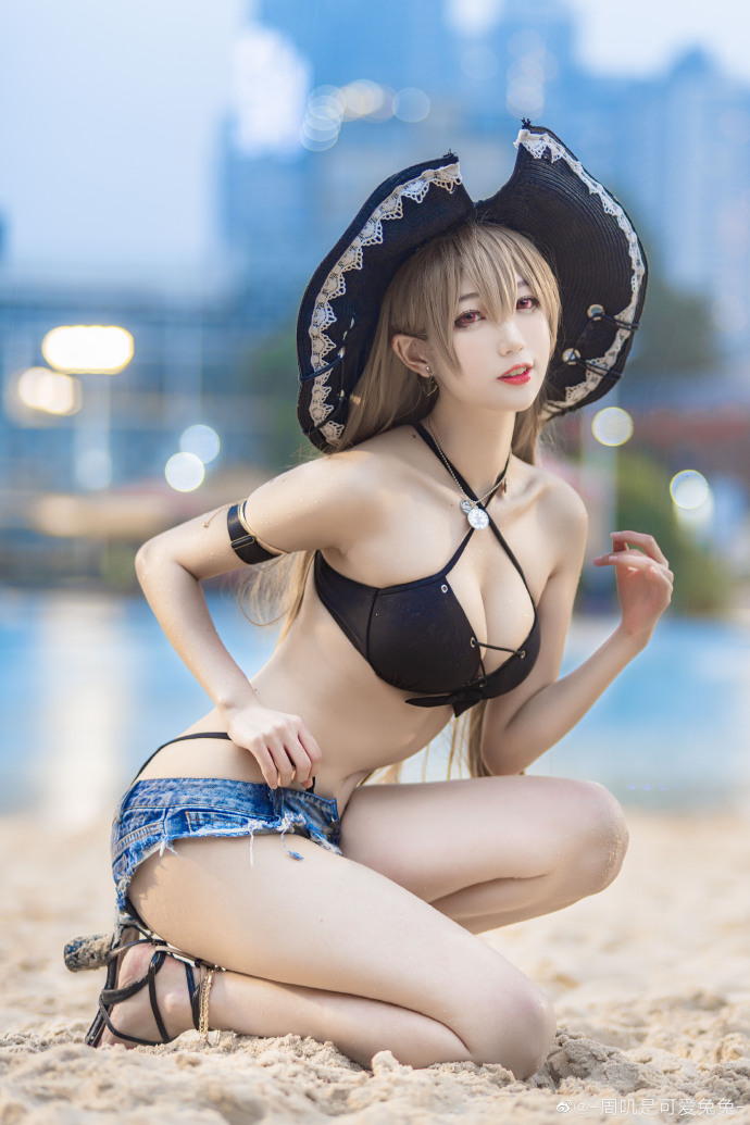 碧蓝航线让巴尔cosplay 碧蓝航线让巴尔泳装cos