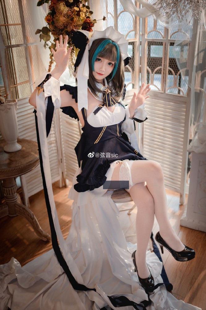 碧蓝航线柴郡猫cosplay 碧蓝航线超可爱的猫女仆柴郡猫cos