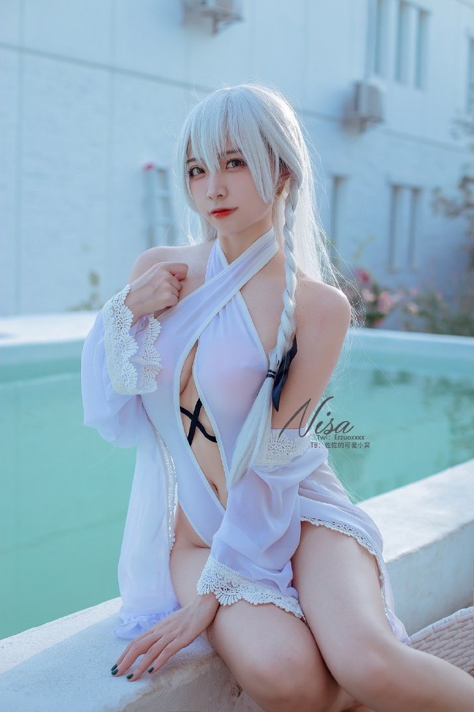 碧蓝航线赫敏泳装cosplay 碧蓝航线赫敏换装纯白的悠闲假日cos