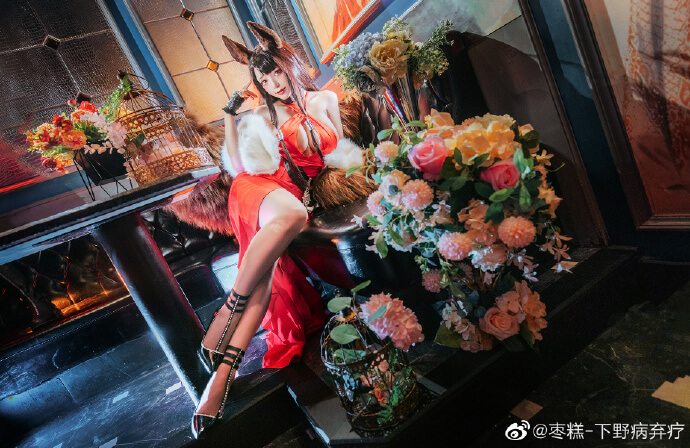 碧蓝航线赤城换装cos 碧蓝航线赤城朱娟余醺礼服cosplay