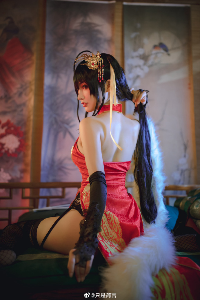 碧蓝航线大凤cosplay 碧蓝航线大凤新春旗袍cos|cn只是简言