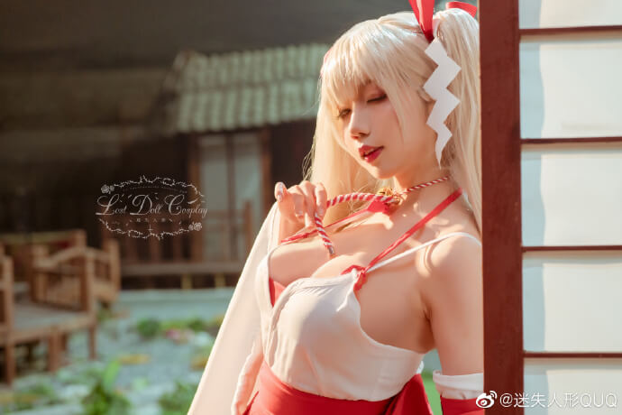 碧蓝航线可畏巫女装cos|cn迷失人形QUQ
