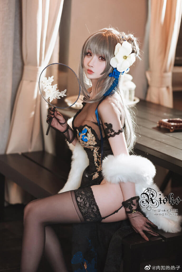 碧蓝航线路易九世旗袍cosplay 碧蓝航线路易九世瑰丽的执勤人cos