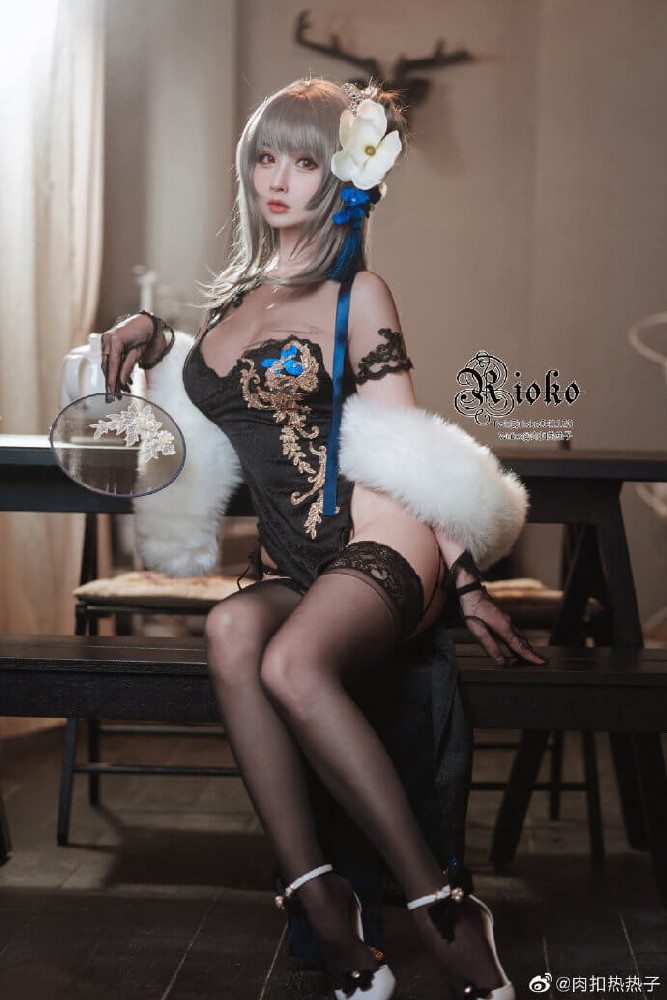 碧蓝航线路易九世旗袍cosplay 碧蓝航线路易九世瑰丽的执勤人cos