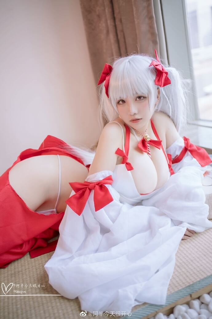 碧蓝航线可畏cosplay 碧蓝航线可畏巫女服cos|cn阿半今天很开心