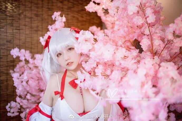 碧蓝航线可畏cosplay 碧蓝航线可畏巫女服cos|cn阿半今天很开心