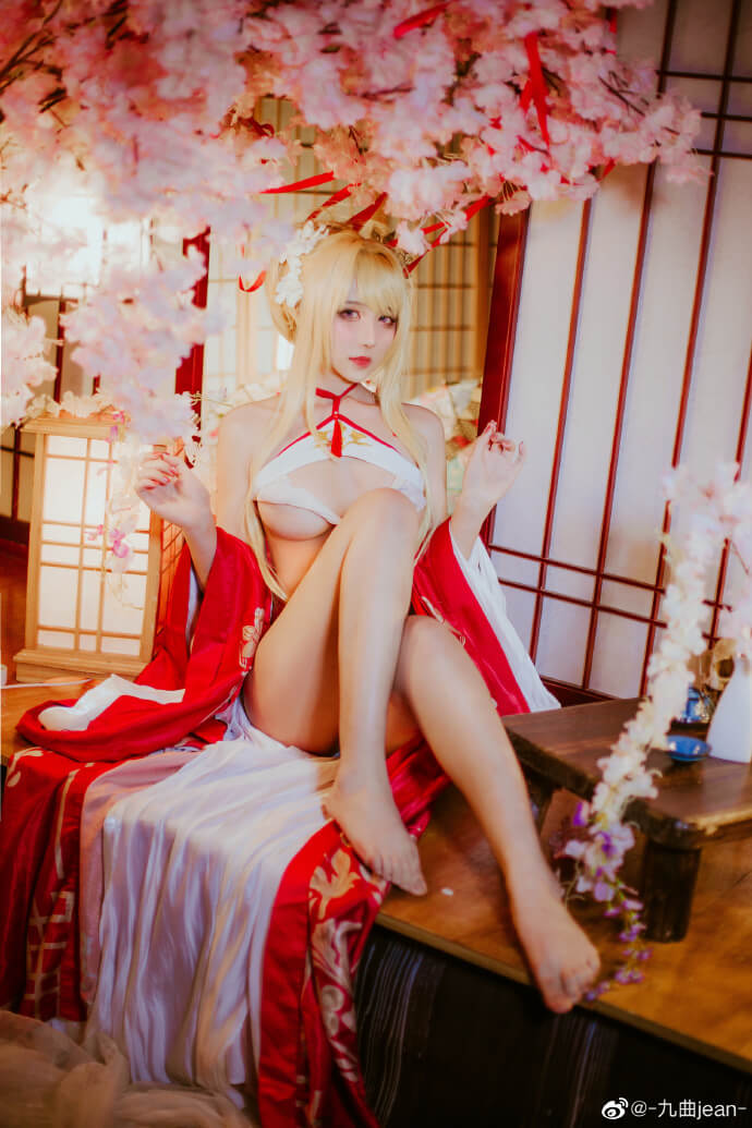 碧蓝航线光荣旗袍cosplay 碧蓝航线光荣凉夜香雪cos