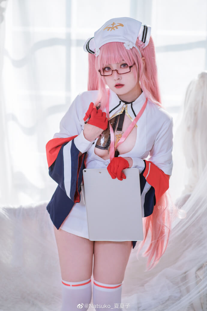 碧蓝航线英仙座cosplay 碧蓝航线英仙座换装生疏的执勤时间cos