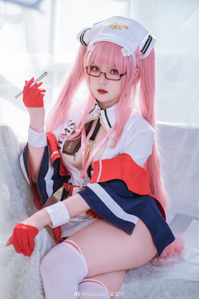 碧蓝航线英仙座cosplay 碧蓝航线英仙座换装生疏的执勤时间cos