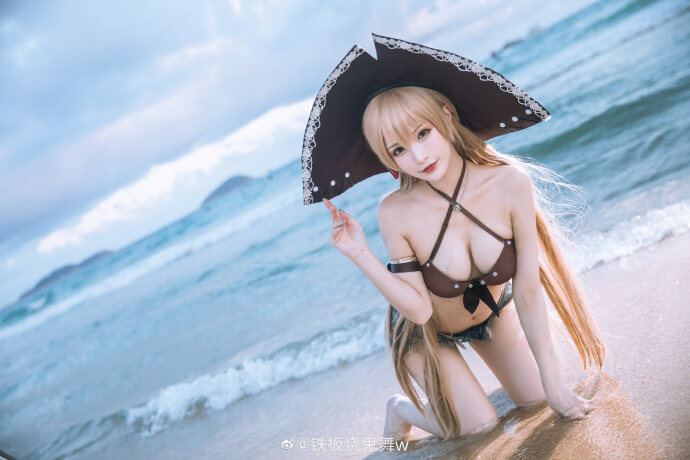 碧蓝航线让巴尔泳装cosplay 碧蓝航线让巴尔秘密的Après midi泳装cos