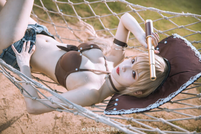 碧蓝航线让巴尔泳装cosplay 碧蓝航线让巴尔秘密的Après midi泳装cos