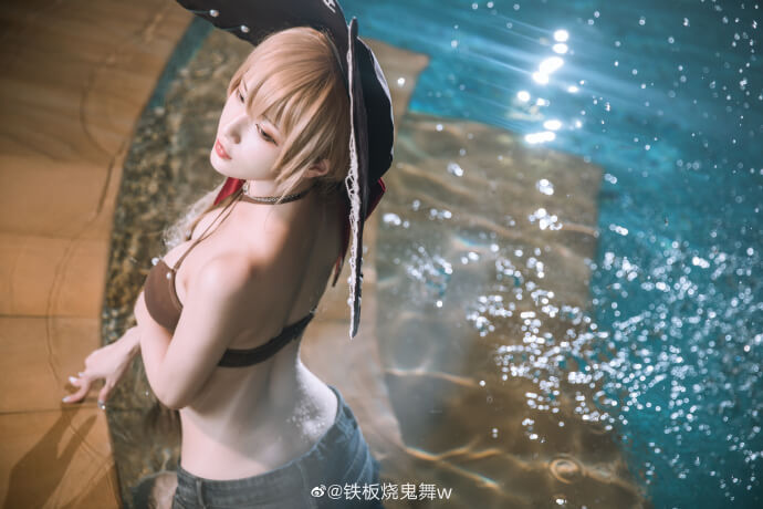 碧蓝航线让巴尔泳装cosplay 碧蓝航线让巴尔秘密的Après midi泳装cos