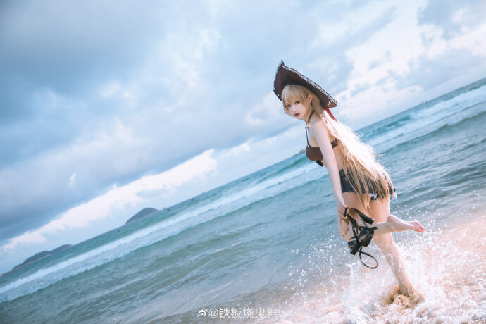 碧蓝航线让巴尔泳装cosplay 碧蓝航线让巴尔秘密的Après midi泳装cos