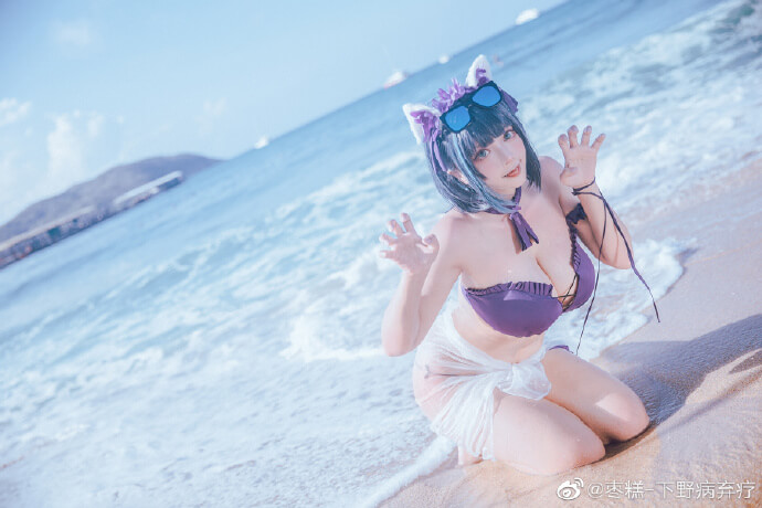 碧蓝航线柴郡泳装cosplay 柴郡甜蜜的海滩约会|cn枣糕