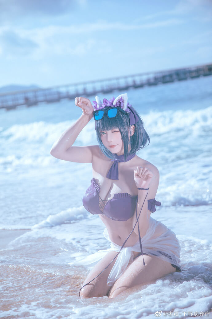 碧蓝航线柴郡泳装cosplay 柴郡甜蜜的海滩约会|cn枣糕