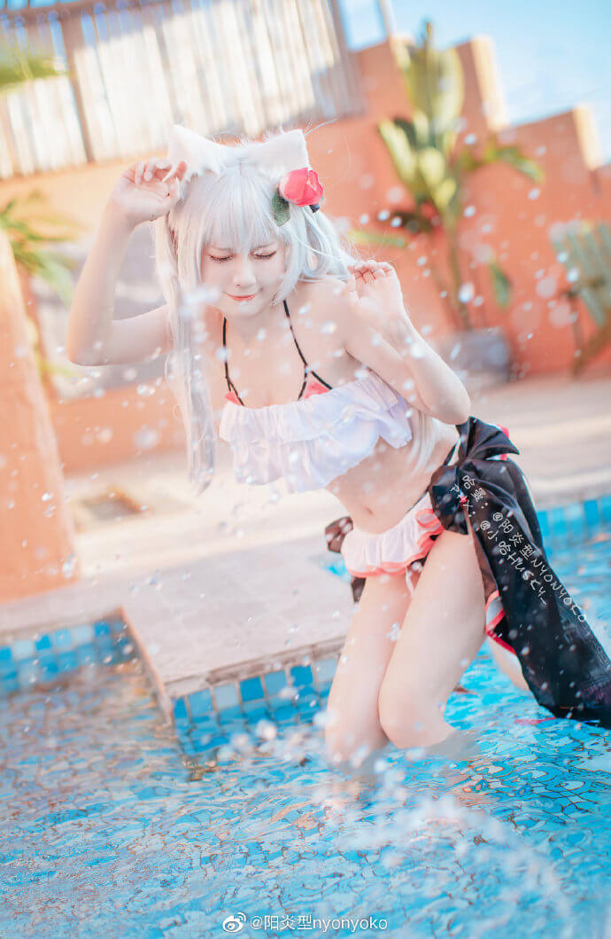 碧蓝航线哈曼泳装cosplay 碧蓝航线哈曼泳装小小的夏日战争展示
